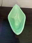 Vtg  Jadeite Gravy Boat With Handle  Pedestal 8    Length - Light Green 3    Tall