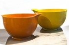 Pair  2  Vintage Mid Century Trudeau Nested Melamine Mixing Bowls -  1 6   2 8 L