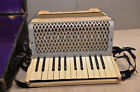 M Hohner Vintage Accordion No 85280   Case Collectible Musical Instrument