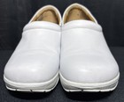 Nurse Mates Women s Bryar Slip Resistant Clogs  White Shoes Size 9m