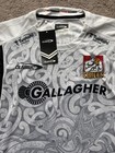 New Zealand Gallagher Chiefs Rugby Away Jersey Classic Sports Men s Large - New