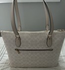 Coach Signature City Zip Tote F31158 Chalk platinum