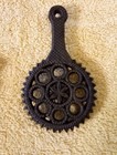  lot Of 3  Vtg  Wilton Cast Iron Footed Trivets 5 x3  Authentic Decor Euc