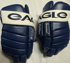 New Eagle Specia Edition Hockey Gloves Toronto Maple Leafs 14   Rare 