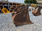 24  Geith Excavator Bucket  80 Mm Pins fits  Cat  Case  Deere  Komatsu  Kobelco