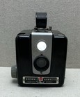Vintage Lot Of 2 Kodak Cameras  Brownie Hawkeye  Brownie Starmeter-untested- F01