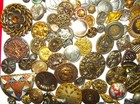Antique Buttons   Lot Of 170 Metal Buttons Of All Kinds   1 Pound  