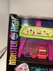 Monster High Scare-adise Island Snack Shack With Lagoona Blue 12  Damaged Box
