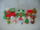 8 Lot Fisher Price Little People Musical Christmas Train Works   5 Figures Clean