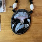 Vntg Lee Sands Mother Of Pearl Flower Pendant Necklace   Matching Earrings