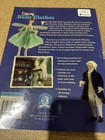 Sewing Dolls  Clothes  27 Projects - Paperback  By Doll s House Magazine - Vg