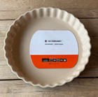Le Creuset Stoneware Fluted Flan pie tarte Baking Dish 11  2 1l Bamboo Green New