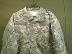 Us Military Army Combat Acu Camo Coat Shirt 50 50 Size Medium Short 2011 284-k