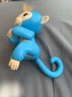 Wowwee Fingerlings 5  Blue Monkey Orange Hair Interactive Pet Toy Works 
