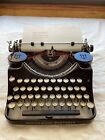 Vintage 1930 s Underwood Portable 4 Bank Typewriter   Case--- Nice