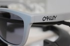 Near Mint Oakley Frogskins Matte Grey grey Sunglasses 03-150 Rare  2007