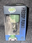 Funko Pop Digital Freddy Funko Beetlejuice  370 Le 2000 In Hand Protector