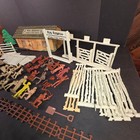 Vtg 1950s Roy Rogers Rodeo Ranch Marx Play Set Original Box   75 Pieces Read