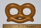 Vtg Little Tikes Pretend Play Food Pretzel Box   1 Pretzel Set Plastic Flip Box