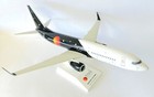 Boeing 737-800 Titan Airways Premium Skymarks Risesoon Collectors Model 1 130