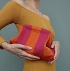 Women   s Woven Clutch Bag With Metal Frame   Removable Crossbody Strap