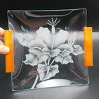 Frank Oda Hawaiian Arts Etched Glass Hibiscus Square Plate With Wood Handles 8   
