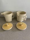Vintage Tupperware Cream   Sugar Set With Push N Seal Tops Cream Gold 1414 1415