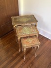 Set Of Three Antique Italian Florentine Nesting Tables - Gold And Green Accents