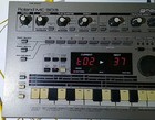Roland Mc-303 Groovebox Rhythm Machine Sequencer Mixer Music Sampler Mc303 Works