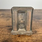 Vintage Antique Cast Iron Majestic Radio Bank  831 No Legs Feet   Please Read