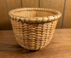 Vintage Nantucket Style Basket   Oval   Signed  as  And Dated  9 21 06 