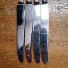 4 Antique Vintage Collectable  holmes   Edwards  Silver Plate Knives  9 25  Long