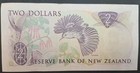  1984-88  New Zealand 2 Dollars P170b  Signature Russell  End098177 