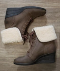 Worn 1x Ugg Zea 1003360 Sz 7 Brown Waterproof Leather Wedge Cuff Sheepskin Boots