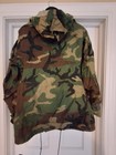 Vtg Us Army Woodland Camo Cold Weather Field Coat Mens Small Military Jacket
