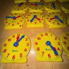 Learning Resources 4    Student Clock Teaching Demonstration Clocks Lot Of 19