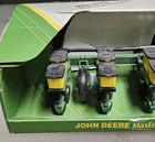John Deere 1700 6 Row Ridgid Corn Planter Max Emerge W Box Die Cast Tractor 1 16