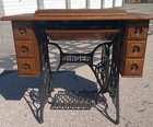 Antique 1922 Model 127 Singer Sewing Machine W  Treadle Ornate Design L  k   