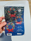 Sulyn Holiday Wreath Makes 3 Vtg Sequin Bead Christmas Ornament Craft Kit Nos
