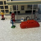 Texaco Gas Station Building Playset W  Sign  Pumps  2 Cars   Figures
