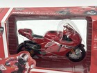 Maisto 1 18 Ducati Desmosedici Marco Melandri  33 Diecast Motogp Bike 31567
