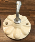 Vintage Ivory Ceramic Flower Robe Towel Bathroom Bedroom Hooks Lot Of 2 Pieces