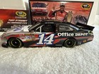 1 24 Action Tony Stewart  14 2011 Nascar Sprint Cup Series Raced Win Diecast