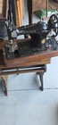 Gorgeous Singer Early 1951 Antique Sewing Machine Wood Bentwood Case   Key 