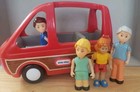 Little Tikes Dollhouse Red Minivan With 4 Family Members