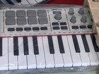 Akai Professional Mpk Mini Iv Midi Keyboard Controller Gray open Box