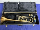 Very Good Yamaha Ysl-548g Intermediate Trombone F-attachment  Case   Mouthpieces