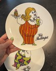 2 Vintage 1980   s Fat Is Beautiful Fitz   Floyd Porcelain 7 5 8  Plates