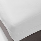 Queen Waterproof Zippered Mattress Protector  Hypoallergenic  Fits 12  Depth