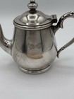 Vintage Roger   s Bros Wentworth Arms Hotel Silver Plated Hinged Teapot 1 2 Pint